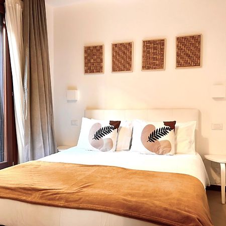 Central Flat Romantic Domus Remedio Venedig Exterior foto