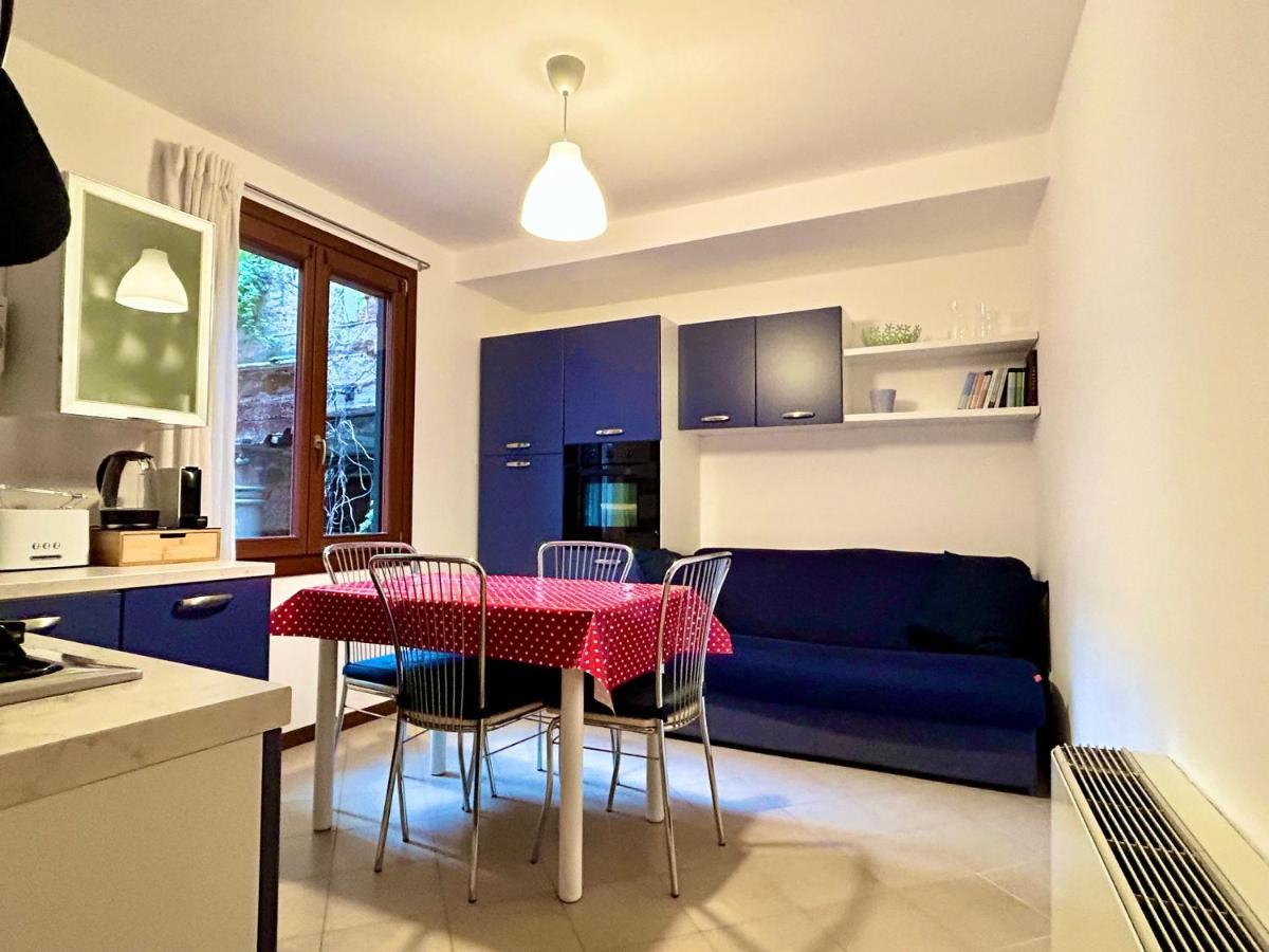 Central Flat Romantic Domus Remedio Venedig Exterior foto